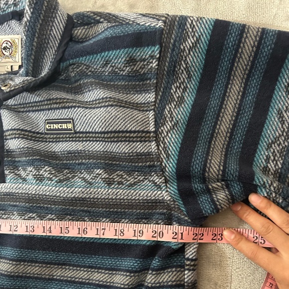 Cinch snap front Aztec fleece sweater - Picture 6 of 9